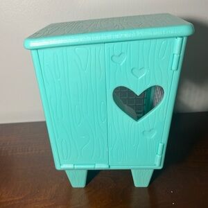 American Girl Wellie Wishers Carrot the Rabbit and Hutch